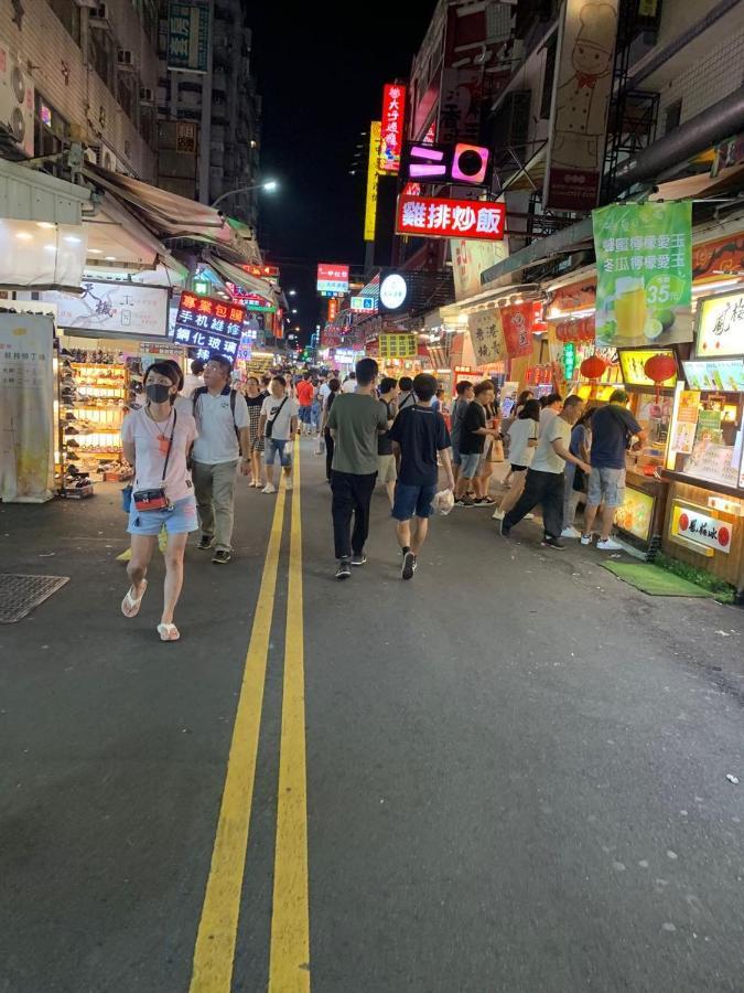 星霖之家 Apartment Taichung Luaran gambar